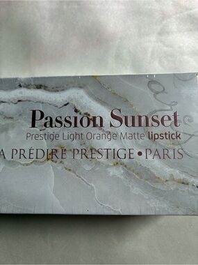 'Passion Sunset' Light Orange Matte Lipstick